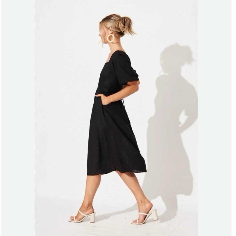 NEW Boden Women’s Sky Smocked Short Sleeve Linen Midi Dress - Picture 4 of 16